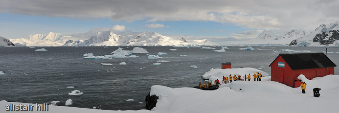 _D319237 Antarctic Landing at Paradise Bay